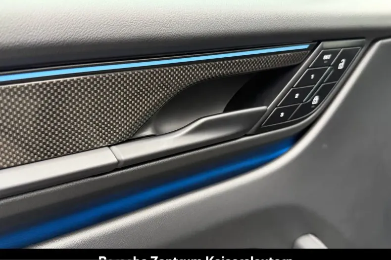 Porsche Macan din 2024 cu 6.900 km - oferta POR237664 - foto 44