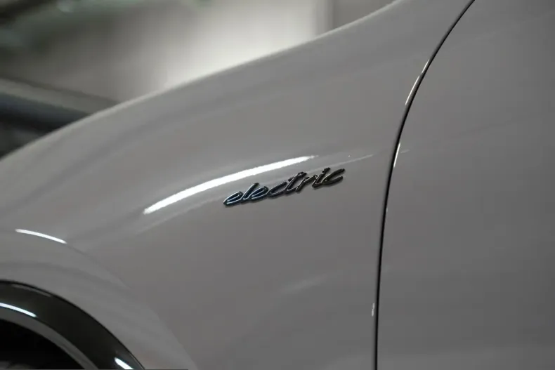 Porsche Macan din 2024 cu 5.500 km - oferta POR237665 - foto 15