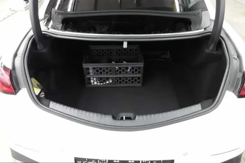 Mercedes-Benz CLE 450 (Clasa CLE) din 2024 cu 9.400 km - oferta MER237681 - foto 6