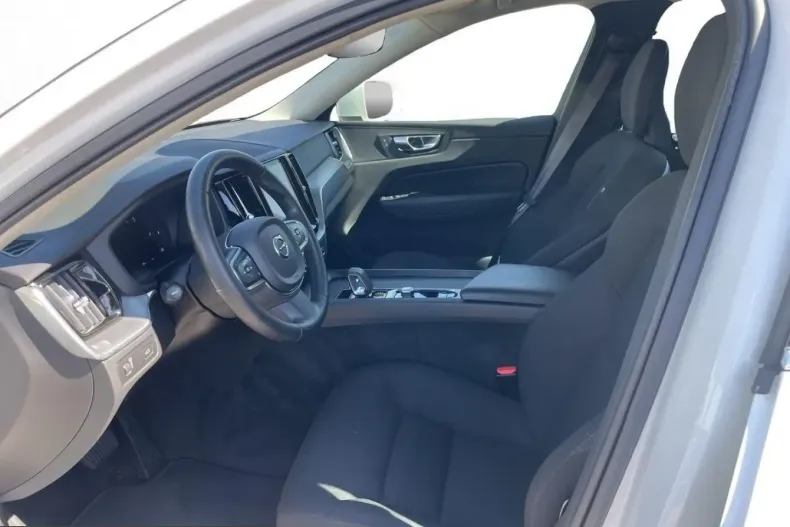 Volvo XC60 din 2022 cu 75.703 km - oferta VOL237682 - foto 12