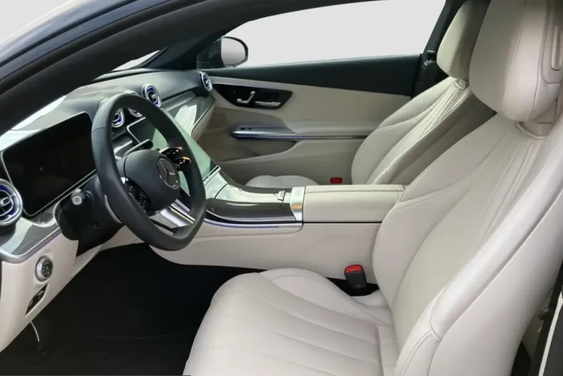 Mercedes-Benz CLE 450 (Clasa CLE) din 2025 cu 15.900 km - oferta MER237685 - foto 6