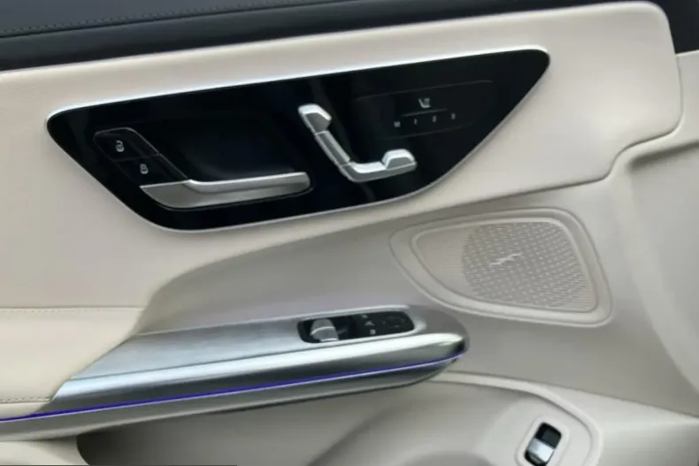 Mercedes-Benz CLE 450 (Clasa CLE) din 2025 cu 15.900 km - oferta MER237685 - foto 14