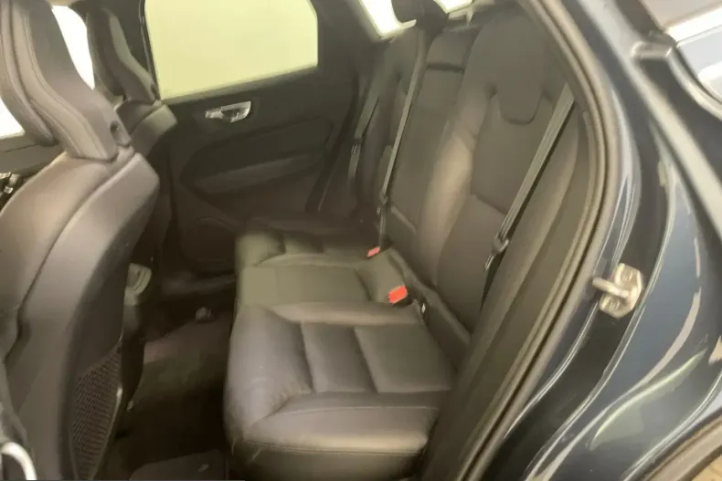 Volvo XC60 din 2021 cu 69.171 km - oferta VOL237689 - foto 7