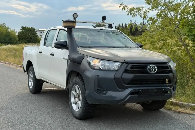 Toyota Hilux din 2022 cu 59.045 km - oferta TOY237695 - foto 1