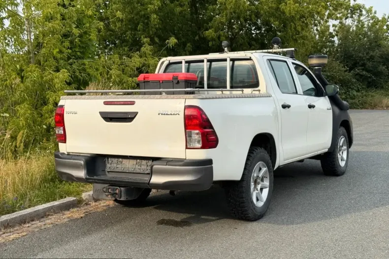 Toyota Hilux din 2022 cu 59.045 km - oferta TOY237695 - foto 4