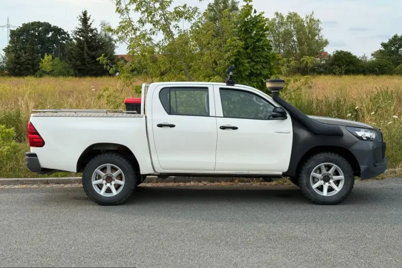 Toyota Hilux din 2022 cu 59.045 km - oferta TOY237695 - foto 5