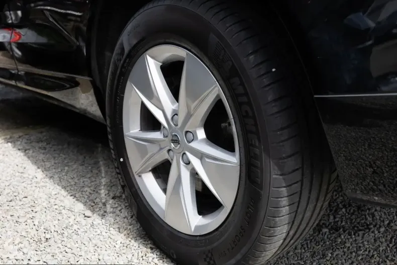 Volvo XC60 din 2023 cu 47.282 km - oferta VOL237700 - foto 6