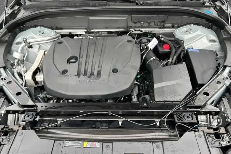 Volvo XC60 din 2024 cu 13.875 km - oferta VOL237702 - foto 7