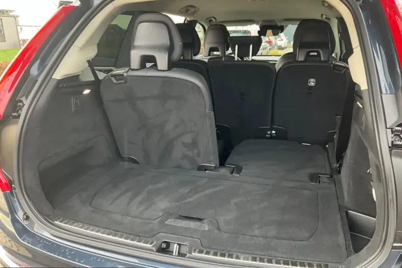 Volvo XC90 din 2021 cu 89.940 km - oferta VOL237708 - foto 8