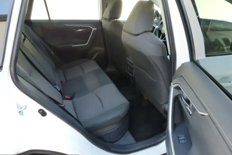 Toyota RAV4 din 2021 cu 58.450 km - oferta TOY237722 - foto 6