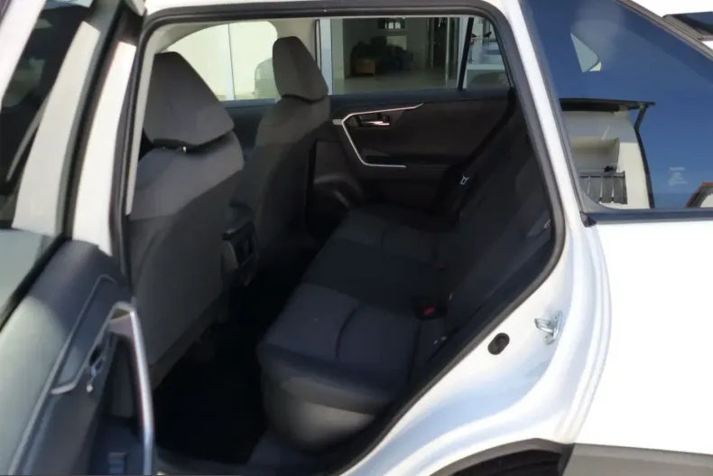 Toyota RAV4 din 2021 cu 58.450 km - oferta TOY237722 - foto 10