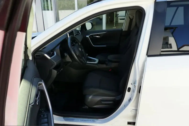 Toyota RAV4 din 2021 cu 58.450 km - oferta TOY237722 - foto 11