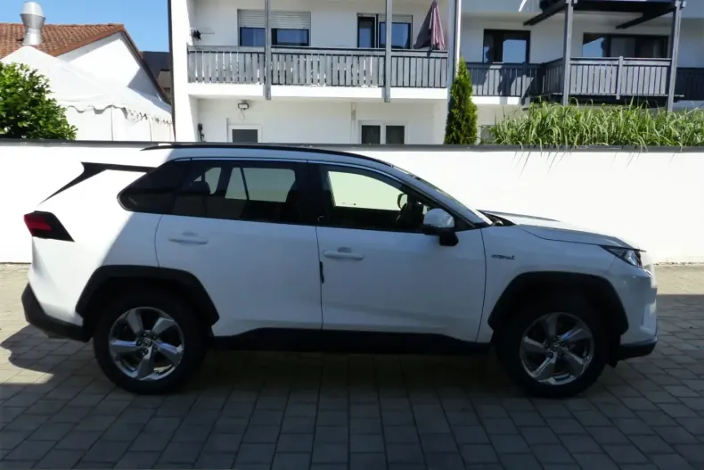 Toyota RAV4 din 2021 cu 58.450 km - oferta TOY237722 - foto 17
