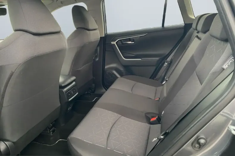 Toyota RAV4 din 2022 cu 49.514 km - oferta TOY237723 - foto 14