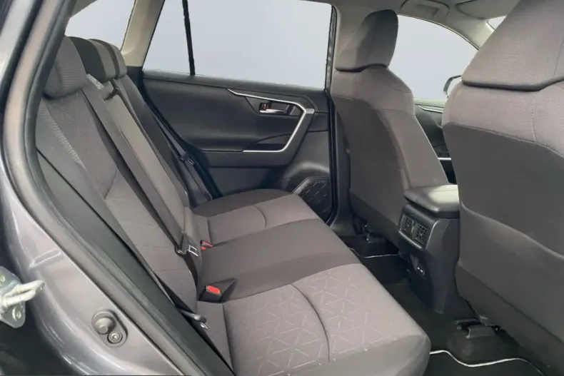 Toyota RAV4 din 2022 cu 49.514 km - oferta TOY237723 - foto 17