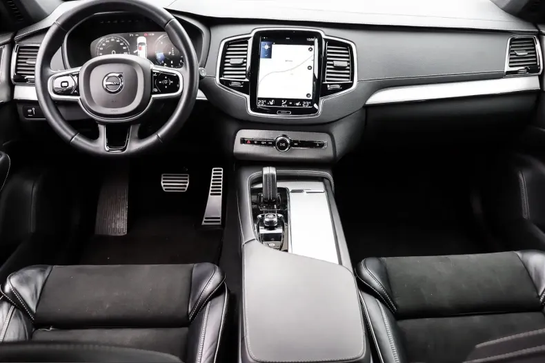 Volvo XC90 din 2022 cu 75.331 km - oferta VOL237745 - foto 4