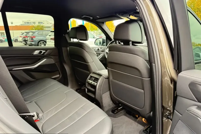 BMW X5 (Seria X) din 2022 cu 99.859 km - oferta BMW237747 - foto 16