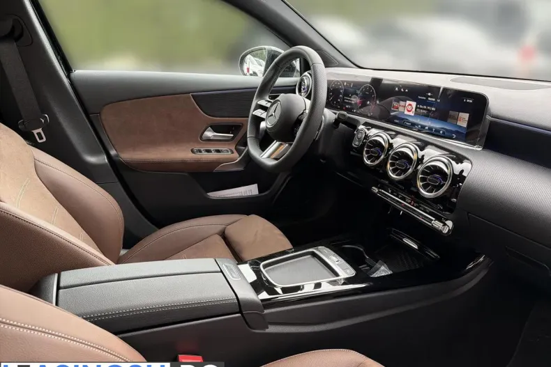 Mercedes-Benz A 200 (Clasa A) din 2024 cu 3.500 km - oferta MER237774 - foto 12
