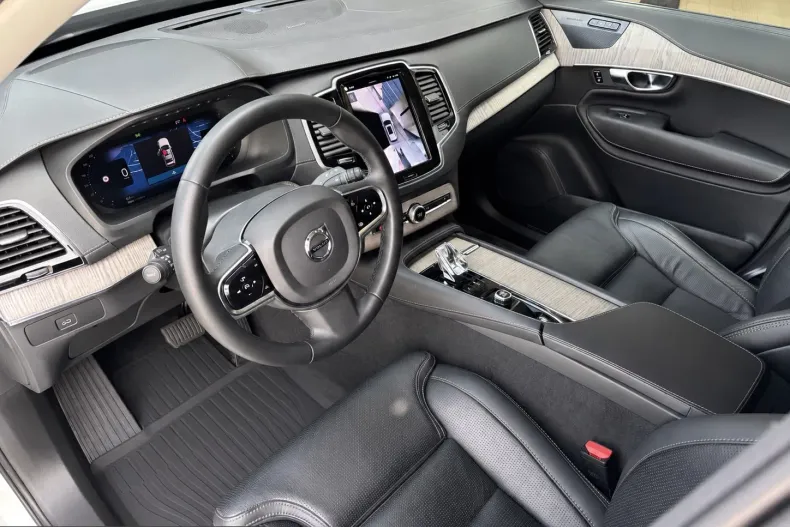 Volvo XC90 din 2023 cu 52.000 km - oferta VOL237796 - foto 9
