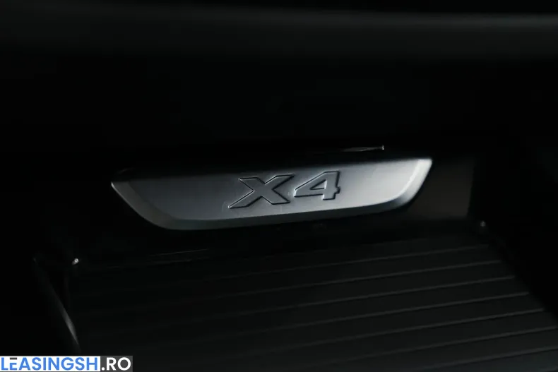 BMW X4 (Seria X) din 2024 cu 55.000 km - oferta BMW237810 - foto 12