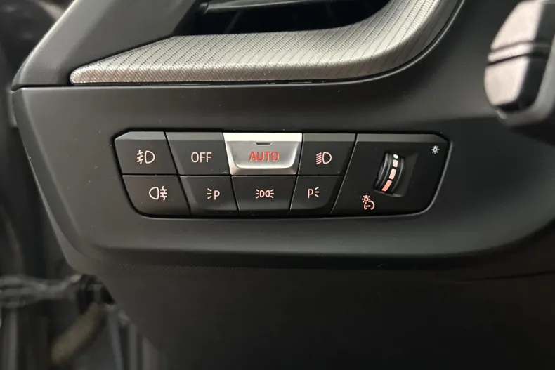 BMW 118i (Seria 1) din 2023 cu 79.662 km - oferta BMW237836 - foto 15