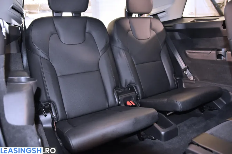 Volvo XC90 din 2021 cu 77.212 km - oferta VOL237838 - foto 13