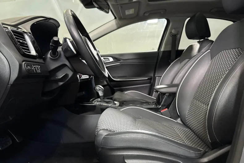 Kia XCeed din 2021 cu 64.757 km - oferta KIA237840 - foto 24