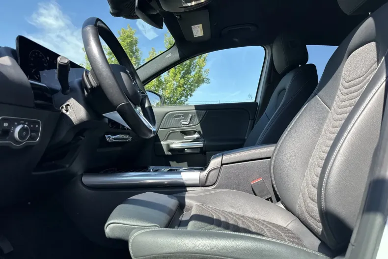 Mercedes-Benz GLA 250 (Clasa GLA) din 2024 cu 114.955 km - oferta MER237842 - foto 24