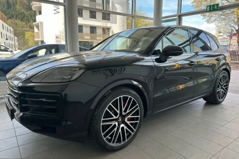 Porsche Cayenne din 2025 cu 9.900 km - oferta POR237859 - foto 4