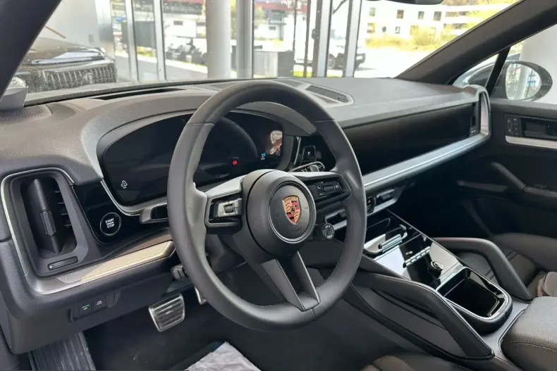 Porsche Cayenne din 2025 cu 9.900 km - oferta POR237859 - foto 16