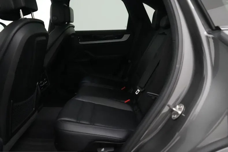 Porsche Cayenne din 2024 cu 31.000 km - oferta POR237860 - foto 17