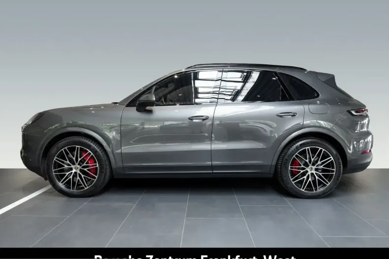 Porsche Cayenne din 2024 cu 26.600 km - oferta POR237862 - foto 2