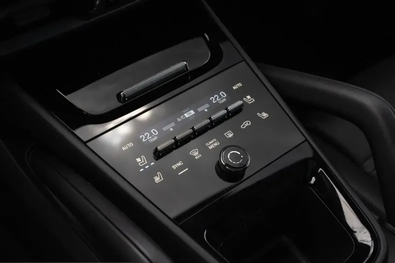 Porsche Cayenne din 2023 cu 3.300 km - oferta POR237868 - foto 31