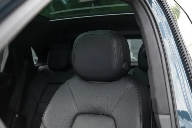 Porsche Cayenne din 2023 cu 3.300 km - oferta POR237868 - foto 35