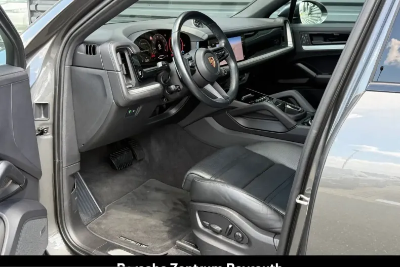 Porsche Cayenne din 2023 cu 29.500 km - oferta POR237870 - foto 4