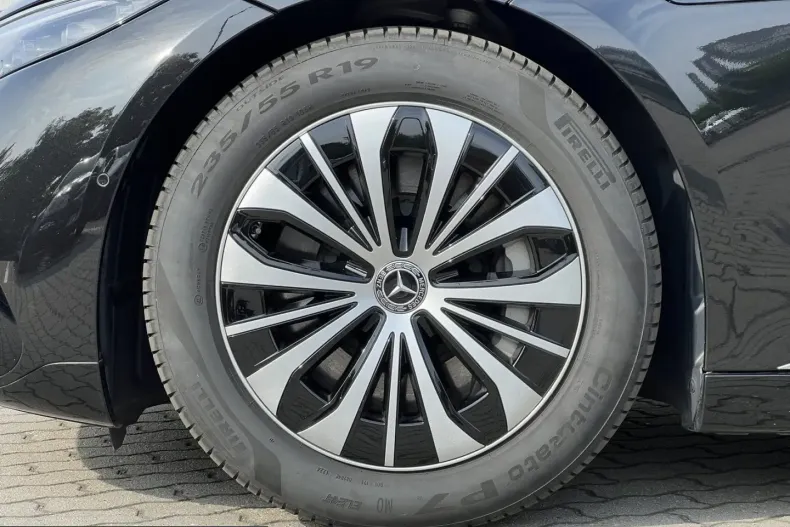 Mercedes-Benz EQS (Clasa S) din 2025 cu 17.503 km - oferta MER237875 - foto 4