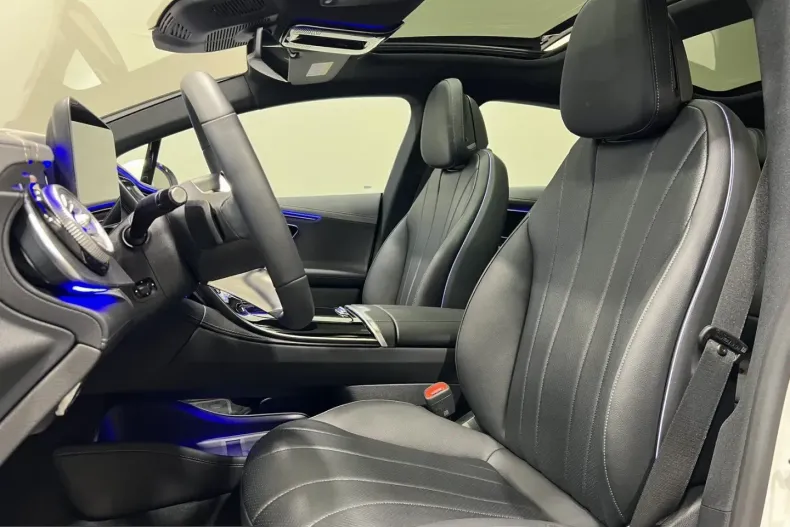 Mercedes-Benz EQE (Clasa E) din 2025 cu 19.252 km - oferta MER237876 - foto 4