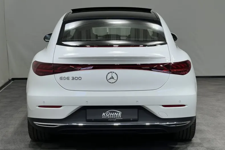 Mercedes-Benz EQE (Clasa E) din 2025 cu 19.252 km - oferta MER237876 - foto 20