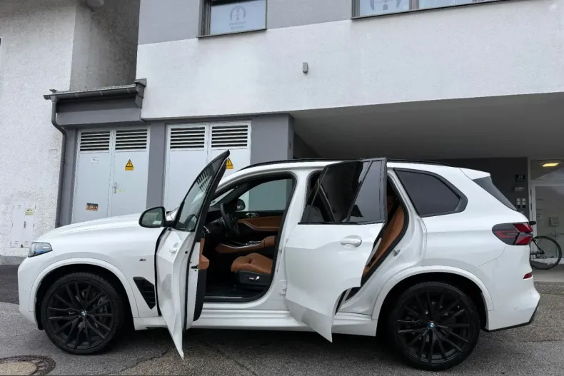 BMW X5 (Seria X) din 2025 cu 18.000 km - oferta BMW237880 - foto 4
