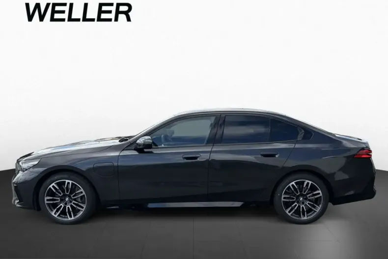 BMW 550 (Seria 5) din 2025 cu 12.563 km - oferta BMW237888 - foto 5