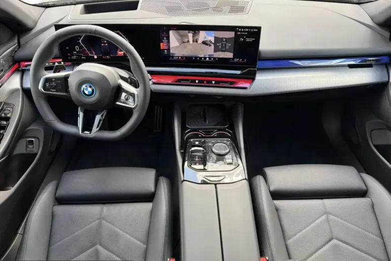 BMW 550 (Seria 5) din 2025 cu 12.563 km - oferta BMW237888 - foto 9