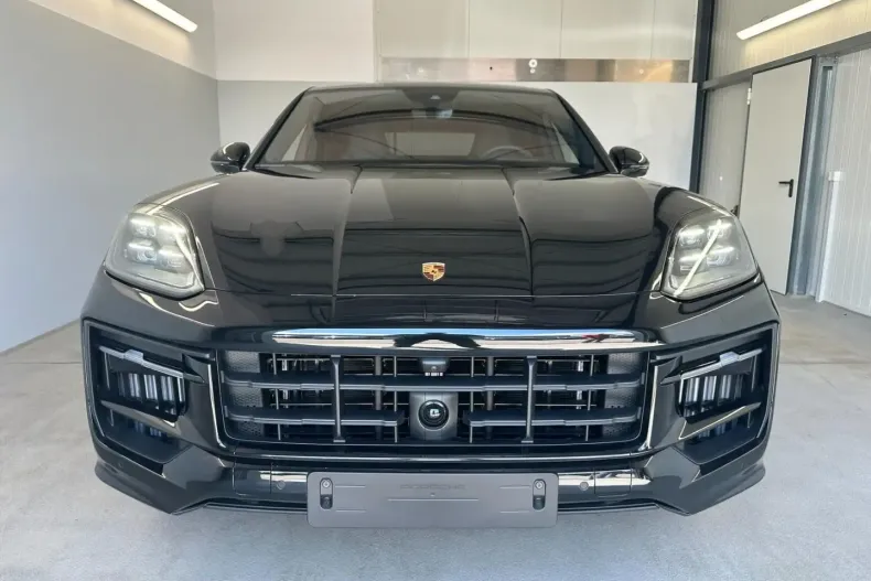 Porsche Cayenne din 2024 cu 3.000 km - oferta POR237890 - foto 2