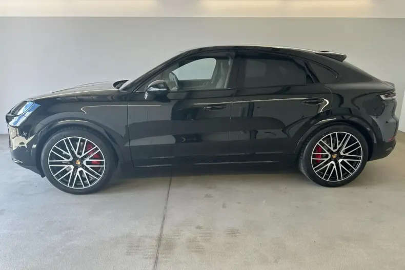 Porsche Cayenne din 2024 cu 3.000 km - oferta POR237890 - foto 3