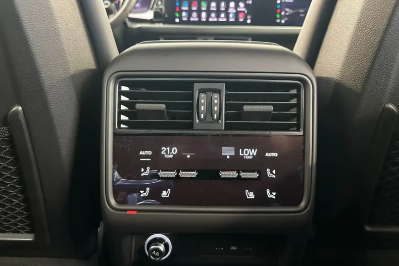 Porsche Cayenne din 2024 cu 3.000 km - oferta POR237890 - foto 21