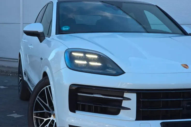 Porsche Cayenne din 2023 cu 18.212 km - oferta POR237895 - foto 3