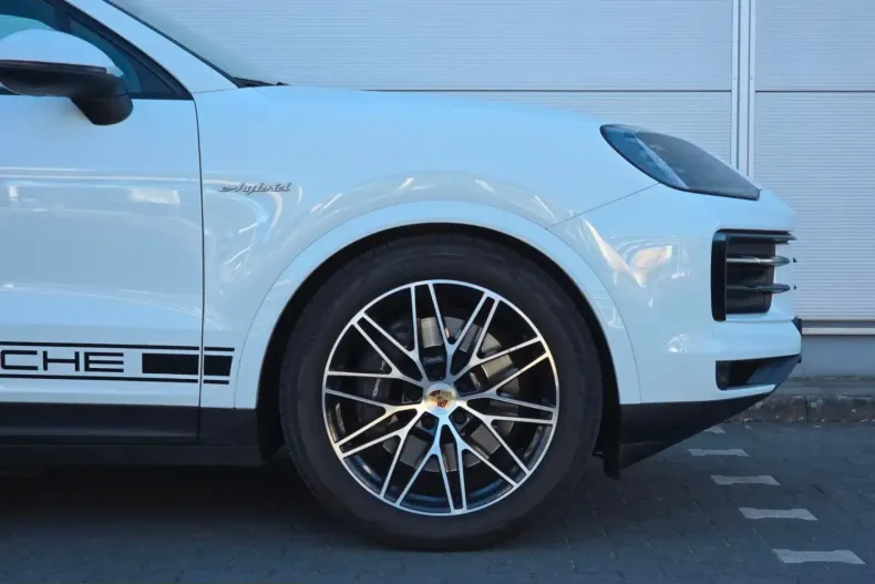 Porsche Cayenne din 2023 cu 18.212 km - oferta POR237895 - foto 24