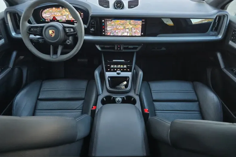 Porsche Cayenne din 2023 cu 18.212 km - oferta POR237895 - foto 37