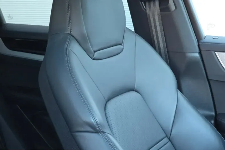 Porsche Cayenne din 2023 cu 18.212 km - oferta POR237895 - foto 47