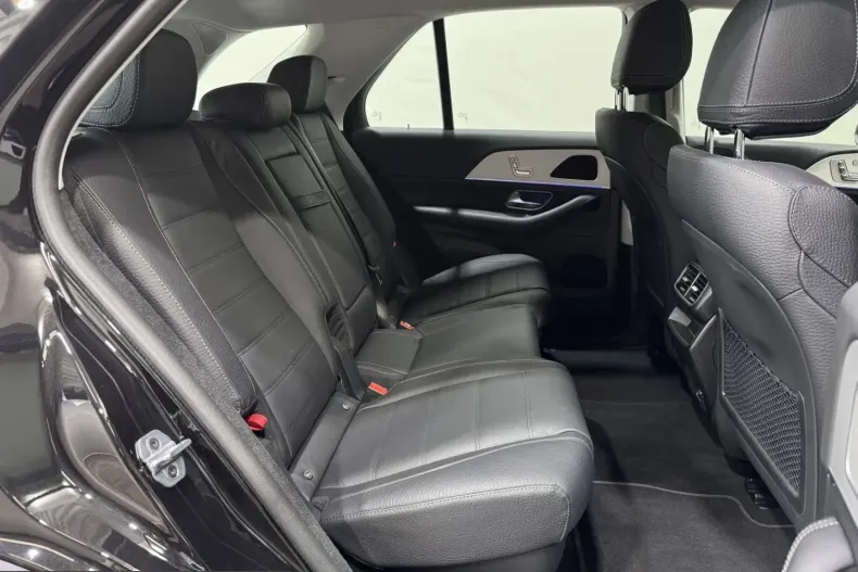 Mercedes-Benz GLE 450 (Clasa GLE) din 2025 cu 24.353 km - oferta MER237896 - foto 27
