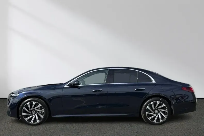 Mercedes-Benz E 300 (Clasa E) din 2024 cu 47.325 km - oferta MER237902 - foto 3